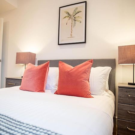 Вілла Deluxe Chic 1 2 Bed Apts Near Heathrow Legoland Windsor Слау Екстер'єр фото