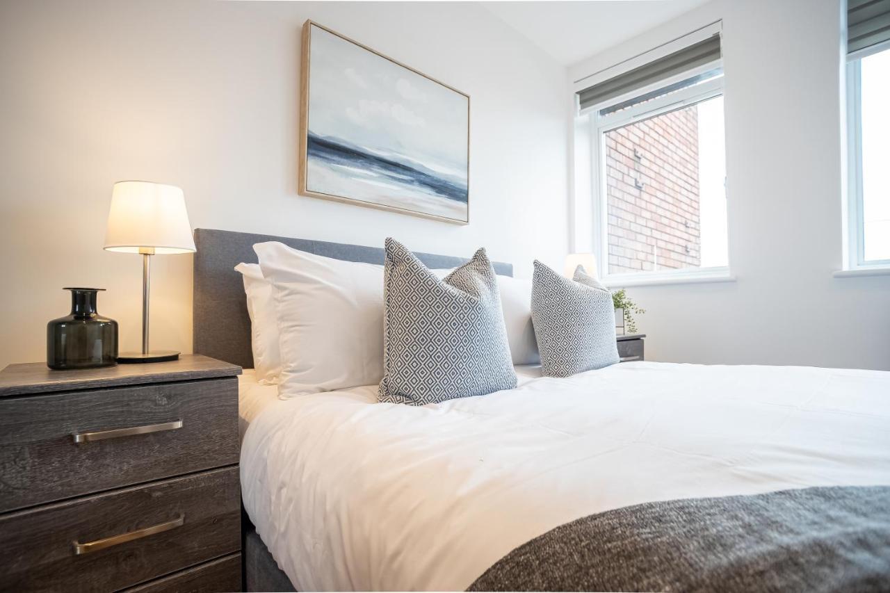 Вілла Deluxe Chic 1 2 Bed Apts Near Heathrow Legoland Windsor Слау Екстер'єр фото