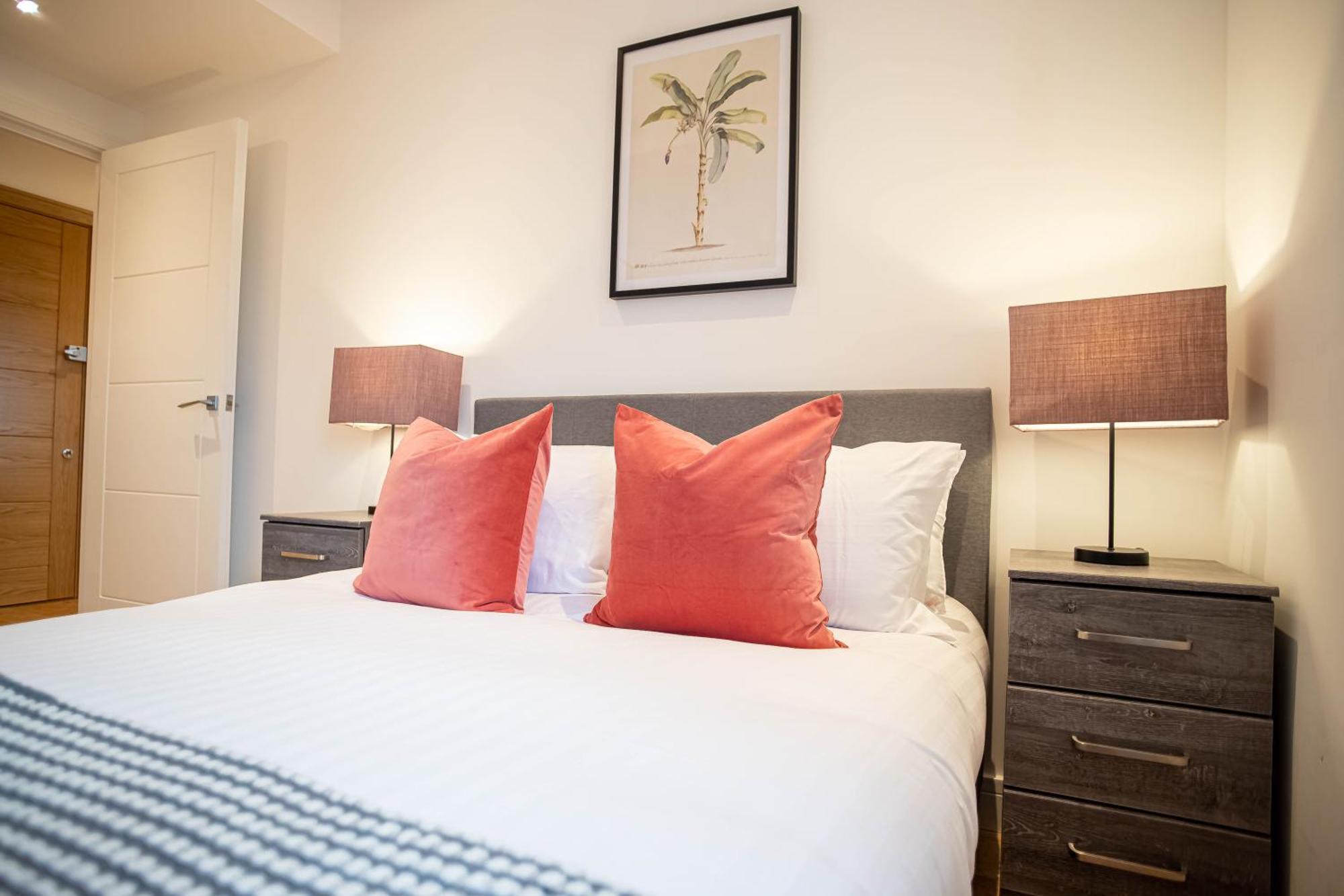 Вілла Deluxe Chic 1 2 Bed Apts Near Heathrow Legoland Windsor Слау Екстер'єр фото