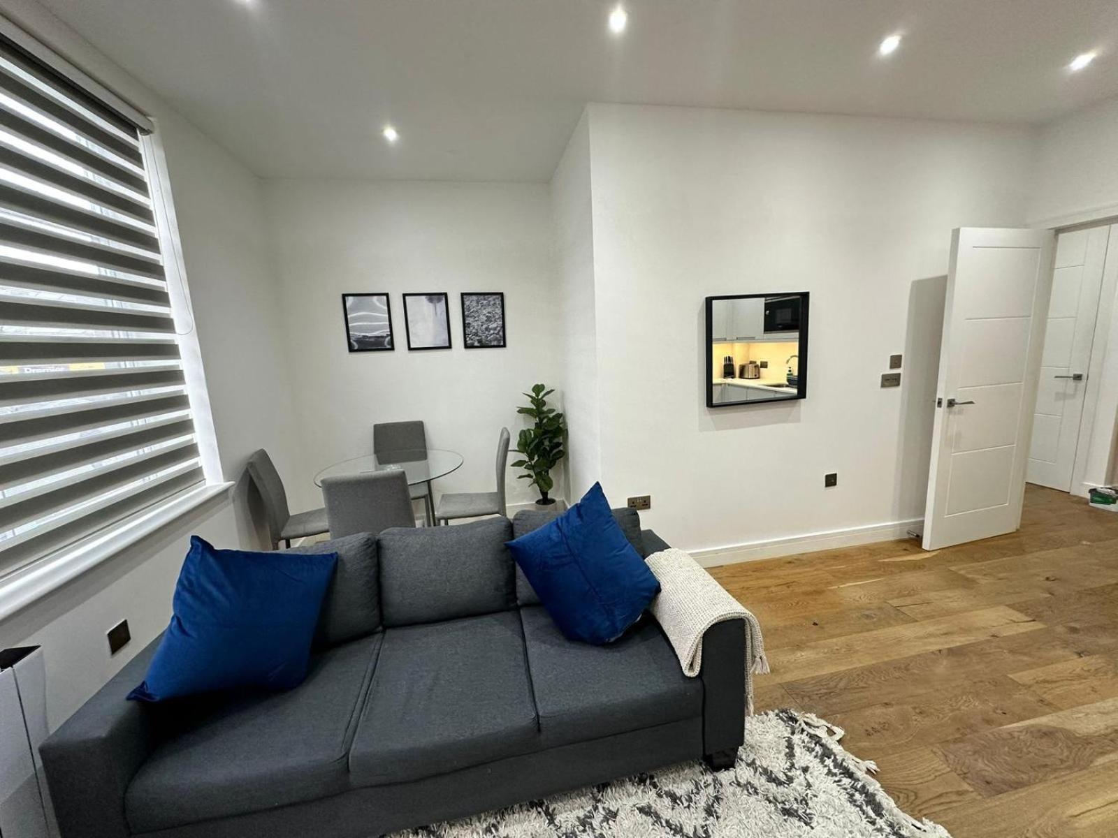 Вілла Deluxe Chic 1 2 Bed Apts Near Heathrow Legoland Windsor Слау Екстер'єр фото