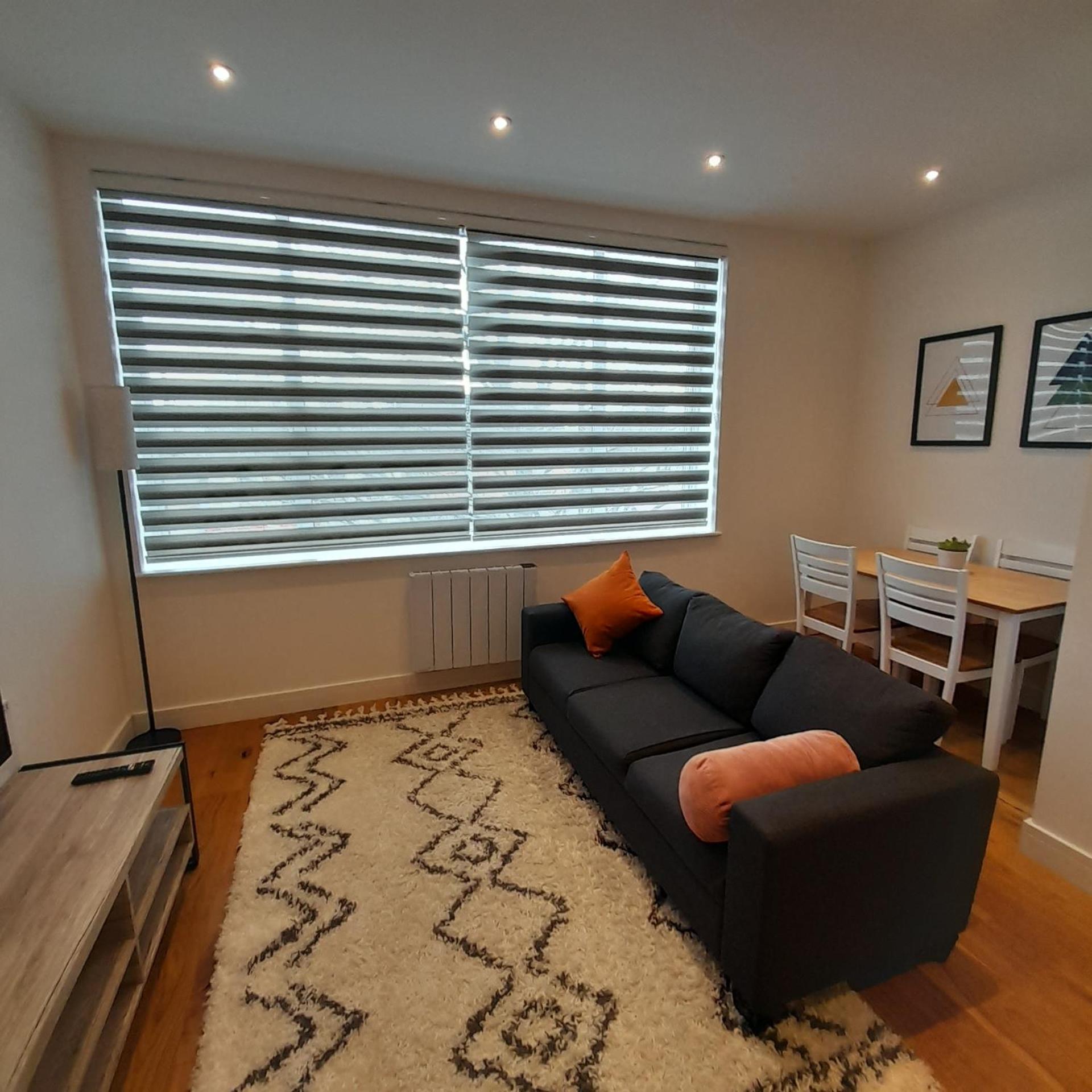 Вілла Deluxe Chic 1 2 Bed Apts Near Heathrow Legoland Windsor Слау Екстер'єр фото